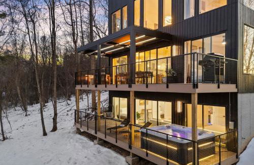 Adamina Canyon Luxurious, Brand New 5BR 3BTH 7 - Photo 1