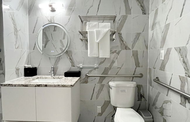 Starlight Hotel - Photo 20