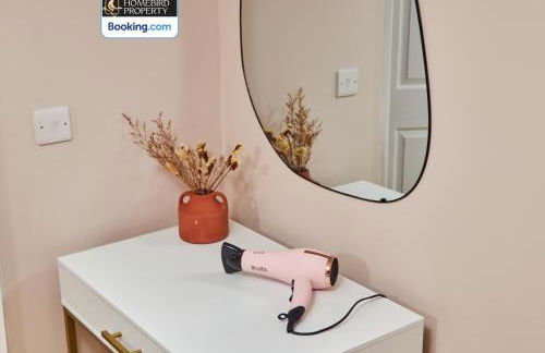 Beautiful 3BDR House By Homebird Property Management Short Lets & Serviced Accommodation Leeds With Free Parking & Free WiFi - Foto 36