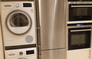 London Luxury Apartments 3 Bedroom Sleeps 8 with 3 Bathrooms 5 mins Walk to tube station free parking - Foto 22