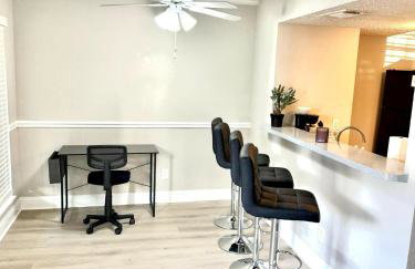 Cozy retreat 1Br 1Ba near hospital and tollway - Foto 3