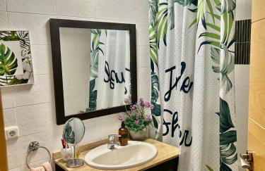 Apartamento de lujo con 2 dormitorios en Benidorm - Photo 8