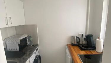 New komplett möblierte Wohnung-Zentral - Photo 5