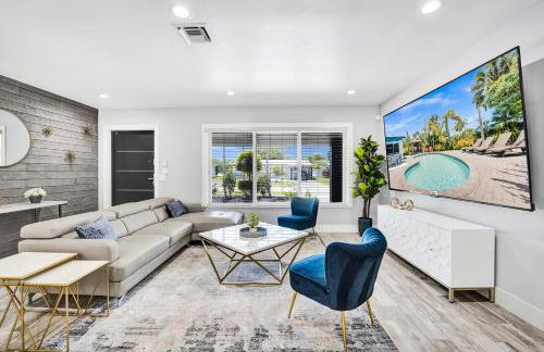 NEW! Private Oasis with Heated Pool Minutes to Wilton Dr and the Beach - Photo 14