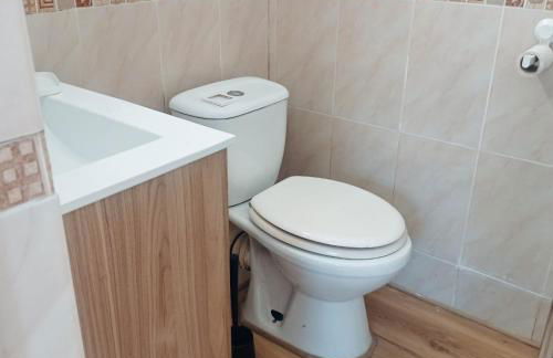 Estudio-Monoambiente para 2 personas en comunidad con piscina - Photo 10