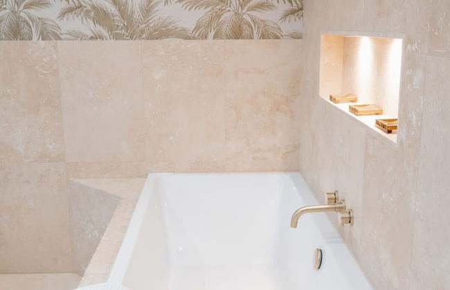 Luxury Langtoft Stud - Sleeps 10 - Photo 27