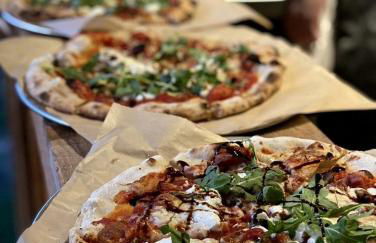 Restored Beautiful Airstream Fully Equipped with Incredible Outdoor Living in Texas - Foto 17