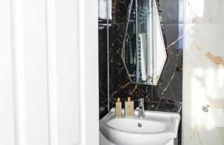 Luxury ApArt Gallery Apartment 1 Near River & Free Parking - Foto 30