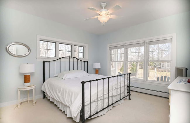 Stunning 5 Bdr, Walk to York Harbor Beach! - Photo 4