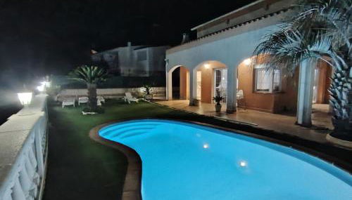 Villa Costa. - Photo 1