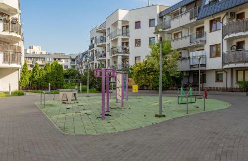 Family Apartment with Parking in Pruszków by Noclegi Renters - Foto 26