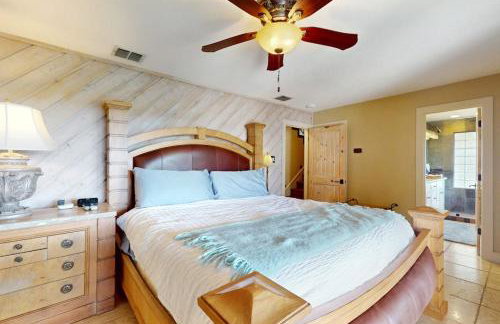 Refined Panoramic Paradise on Lake Travis with Boat Launch and Tesla Charger - Foto 16