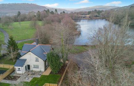 3 Bed in Neath oc-p34366 - Foto 3