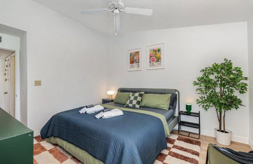 Bright King Bed Escape Pondview Half mile to Beach - Foto 24