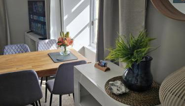 Ocean View 2 - Photo 2