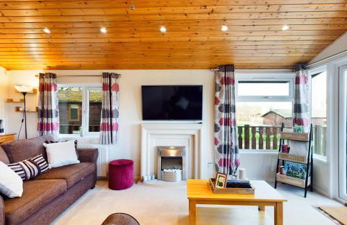 3 Bedroom Lakeview Lodge - Ensuite & Balcony Deck - Foto 17