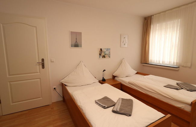 Apartment in Essen With Scenic Terrace - Photo 2