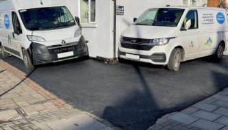 Group Friendly 2 Bed 2 Bath FREE PARKING for 2 Large Vans or up to 4 Cars Zone 2 Sleeps 10 Close to Central London and Zone 2 tube station - Foto 2