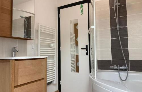 La Maison Rose - avec grand jardin clos à 300m de la mer - Foto 30