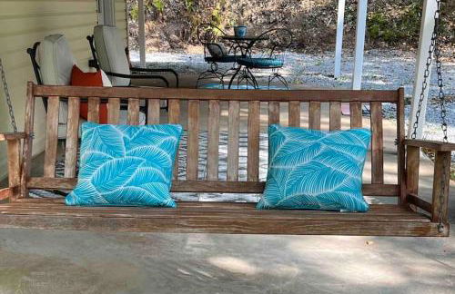 Cozy Cabin, minutes from Lost River State Park - Foto 10