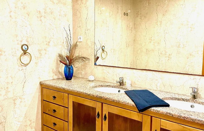 Stunning Villa Portugal Private Pool Diving Board - Photo 32