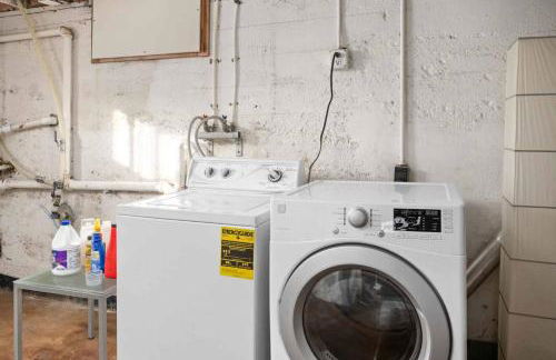 Charming Home in Inner Southeast Portland - Photo 22