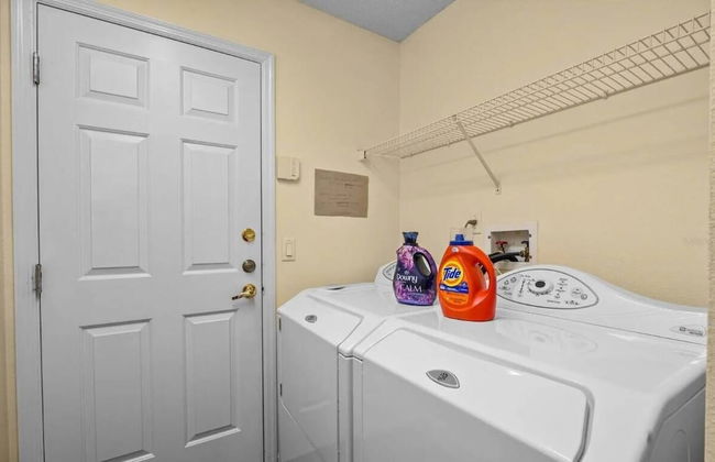 Enchanting House few min Away From the Parks 52 - Photo 24