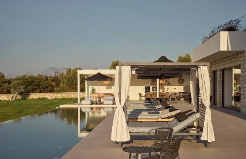 Gavras Exclusive Villas, with Infinity Pools, Spa Whirlpools & SeaViews, By ThinkVilla - Foto 56