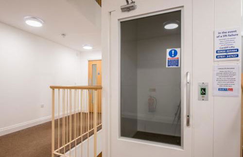 Beautiful Central Tenby Apartment with free parking - Photo 17