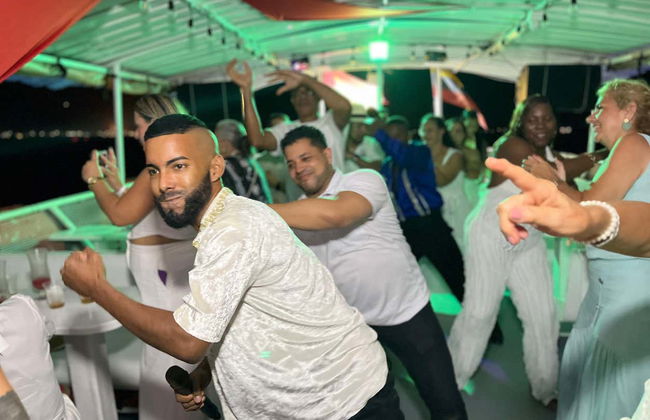 Caribbean Party Boat Tour in Cartagena - Photo 3