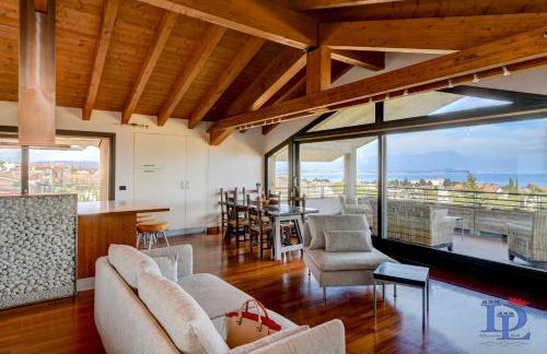 Paradise Lake View in a 5 pools exclusive residence DesenzanoLoft Official Partner Homes & Villas by Marriott Bonvoy - Foto 3