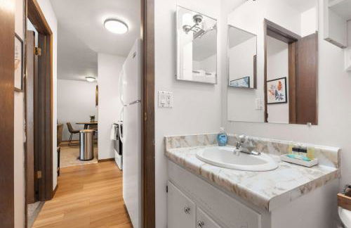 Close to Campus & Hospital with Free Parking - Fast Wifi - Foto 19