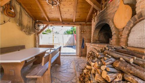 1 Bedroom Cozy Apartment In Kakma - Foto 5