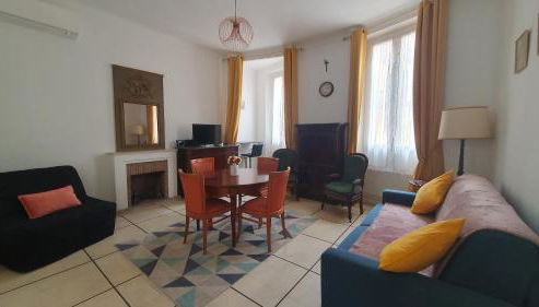 Bel Appartement Typique proche du Palais et Plages - Foto 3