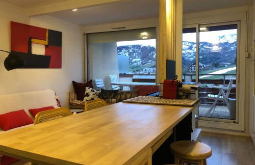 Les alpages - lit queen size - centre station - Foto 1