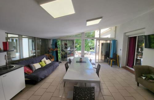 Gîtes pour groupe climatisé, parking, jardin proche Toulouse, Airbus, MEETT et aéroport - Foto 16