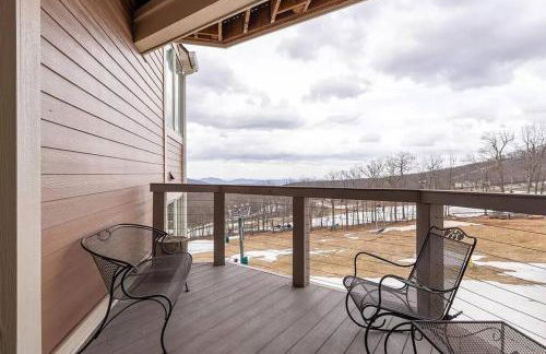 Diamond Adventure Slope Side with Foosball and Arcade at Wintergreen Resort - Foto 28