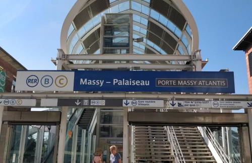 Les Clés du Bonheur by Beds4Wanderlust, 47m2 avec Terrasse privative & Parking-RER B TGV 10min-Orly 20min - Foto 48