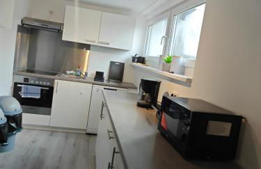 Work and Stay Sundern-Allendorf Modernisierte Unterkunft mit 5 Betten plus Schlafcouch mit Balkon - Foto 2