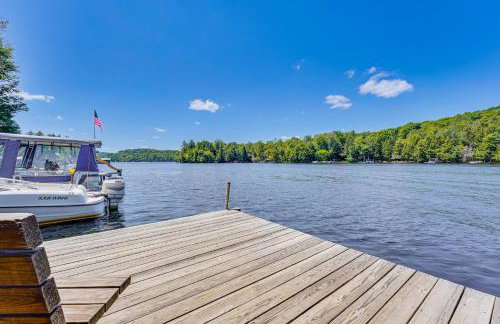 Inlet Lakefront Home Private Dock and Beach Access! - Foto 26