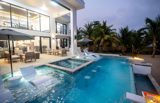 Spacious 4-bed Villa in Placencia Village w Pool - Foto 36