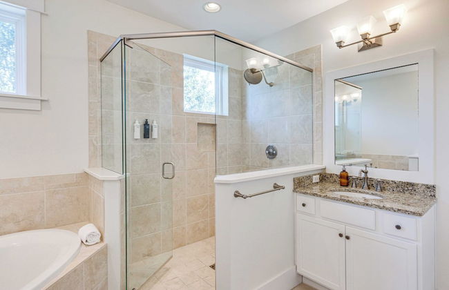 Pearl by Avantstay Idyllic Seaside Getaway w/ 2 Large Decks & Lush Garden - Foto 29