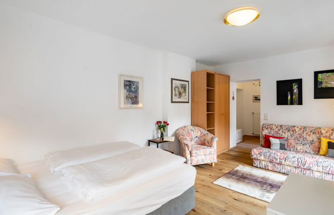 Claudia Top 7 - Foto 7