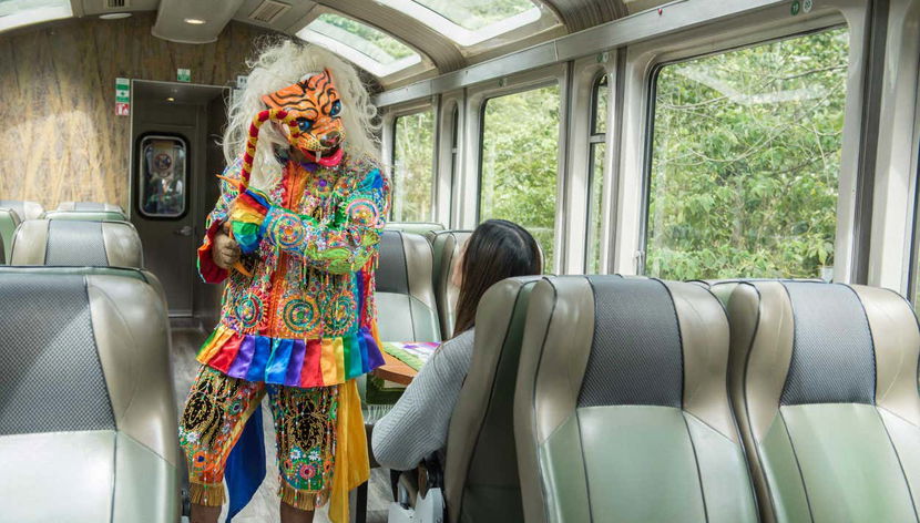 Disfrutando del desfile en el tren Vistadome