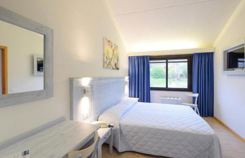 Stunning Apartment In San Feliciano - Foto 6