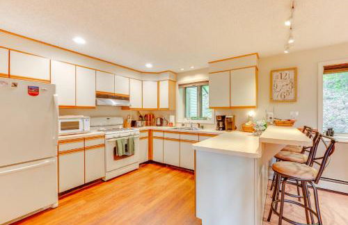 Charming Jackson Mountain Retreat on Golf Course! - Foto 11