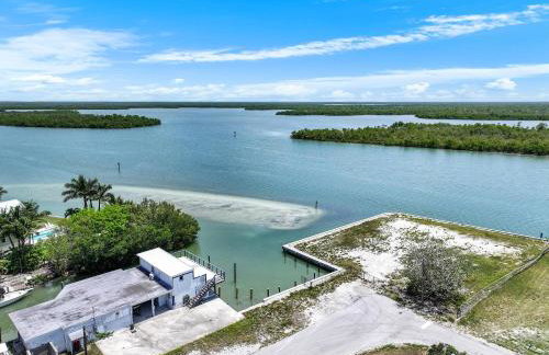 Condo located in Goodland just a short walk from great food - Foto 10