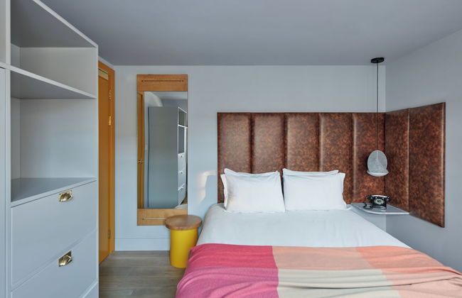 Eden Locke - Photo 28