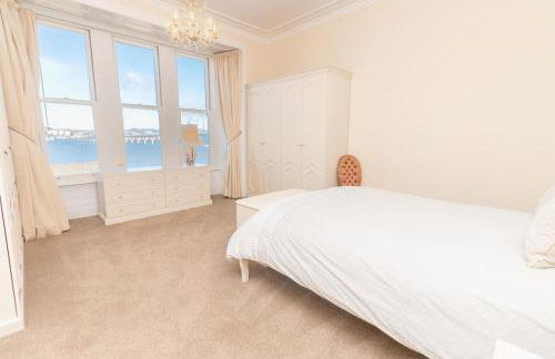 Riverview Upper Apartment - Foto 13