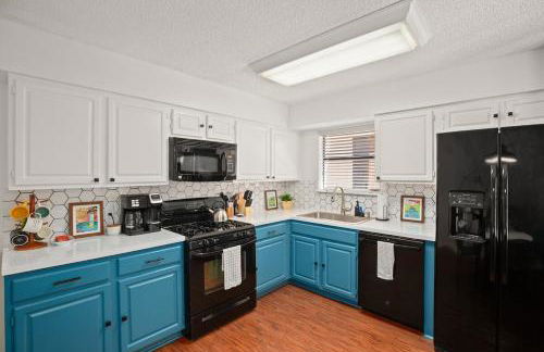 Poolside Oasis, Peaceful Retreat -20 min to Austin - Foto 12